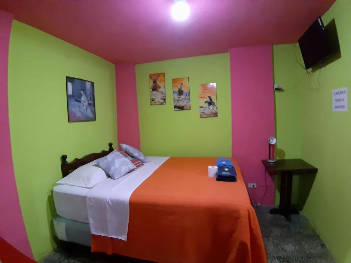 קצאלטננגו Hotel Casa Del Viajero מראה חיצוני תמונה