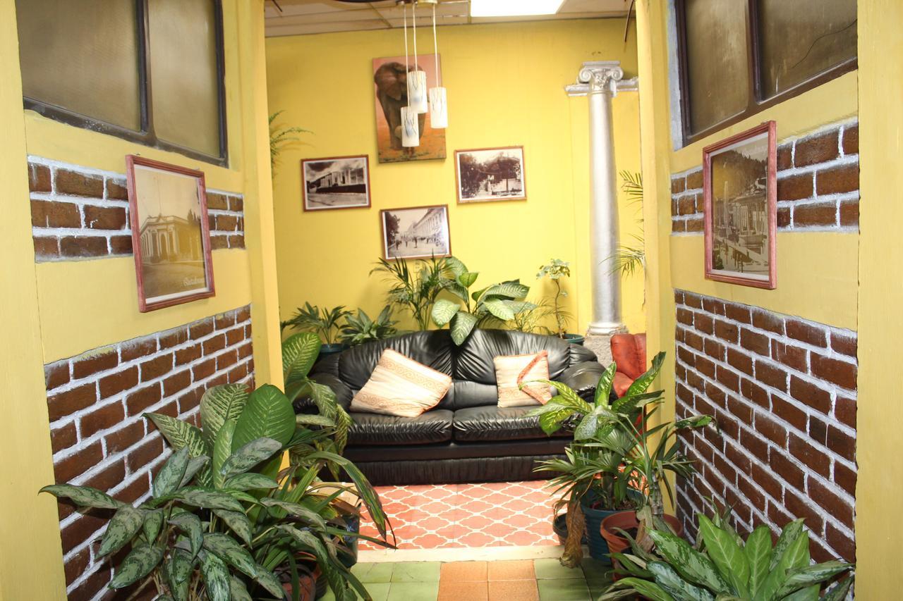 קצאלטננגו Hotel Casa Del Viajero מראה חיצוני תמונה